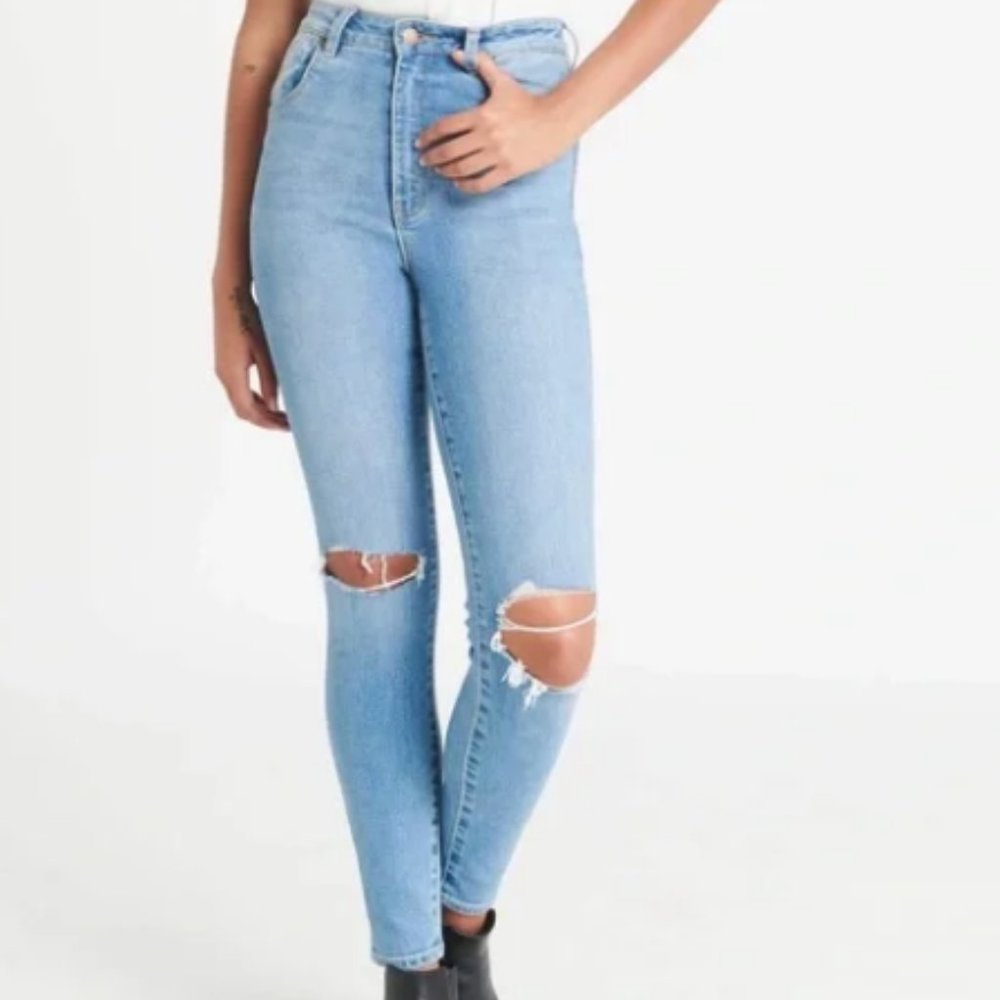 ROLLAS Eastcoast Ocean Warn Ankle High Rise Skinny‎ Distressed Jeans Size 27
